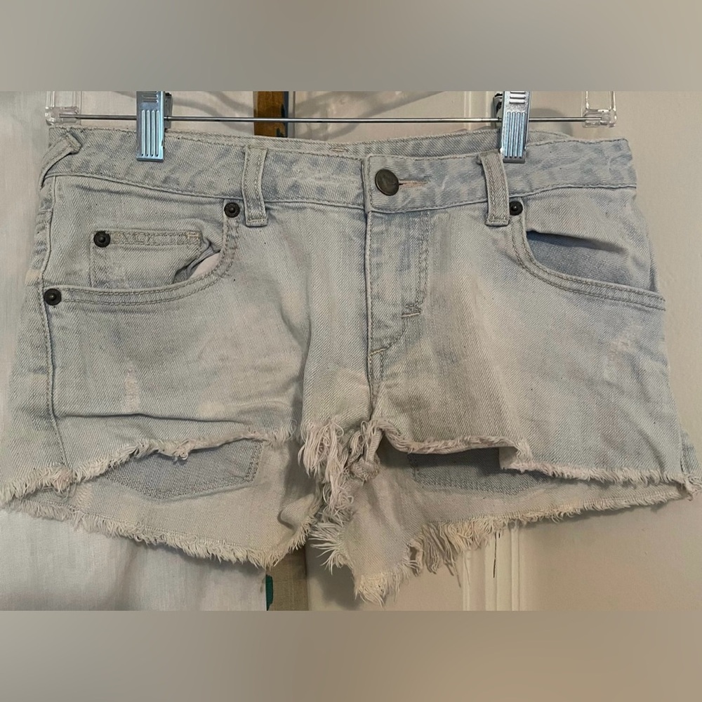 RVCA Distressed Cut Off Jean Shorts size 25